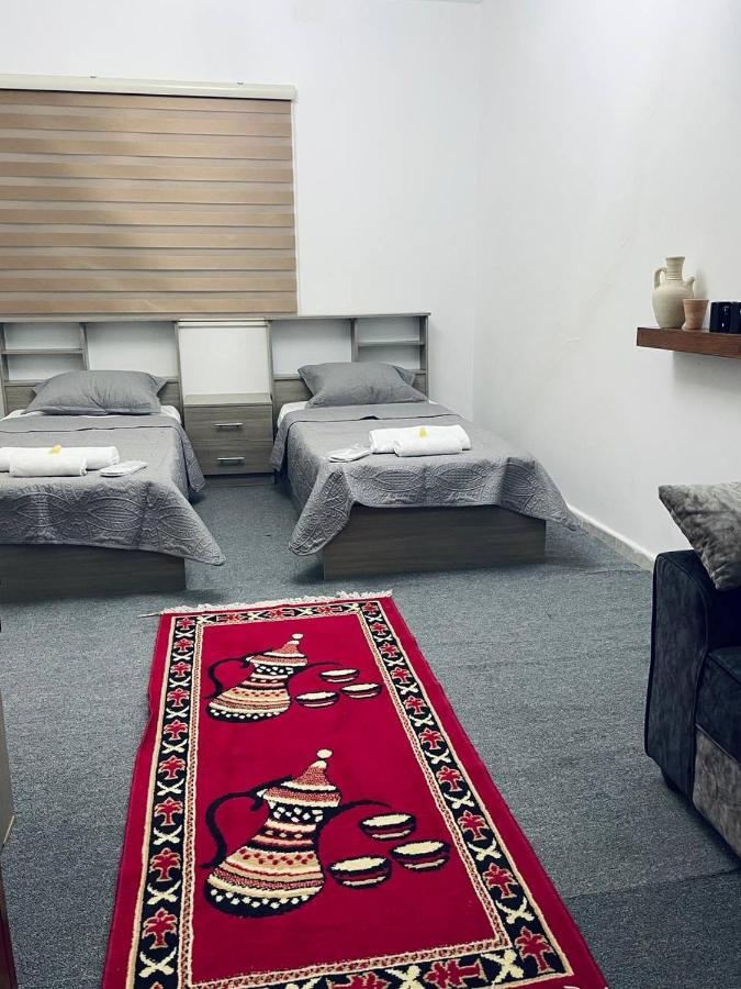 Petra B12 Hostel Vádi Músza Kültér fotó
